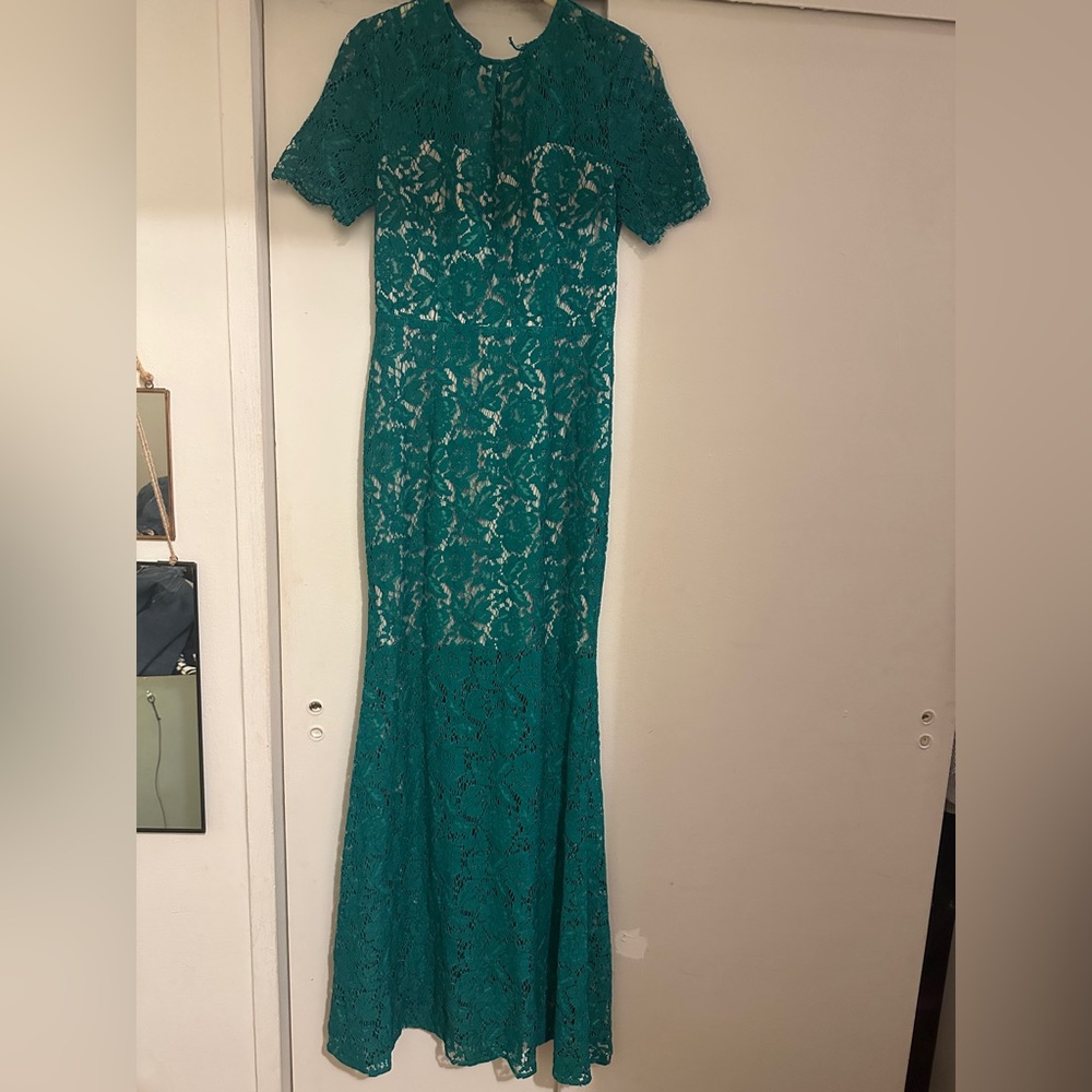 Aijek Green Star Crossed Gown Size 2 - Picture 4 of 9